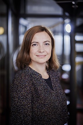 Dr. Nadiya Kelle